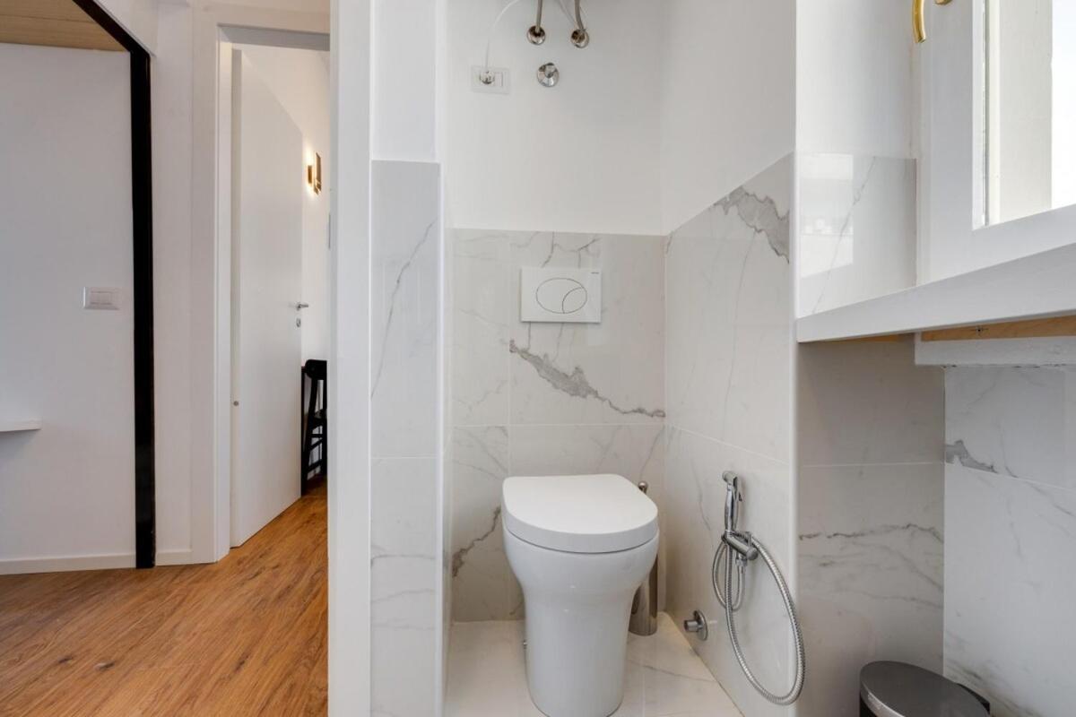 Homeby, Cozy Penthouse Apartment 米兰 外观 照片